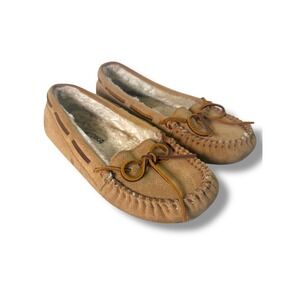 Minnetonka Shoes Women's 8 Cally Moccasin Slipper Suede Faux Fur Lined Tan 4052